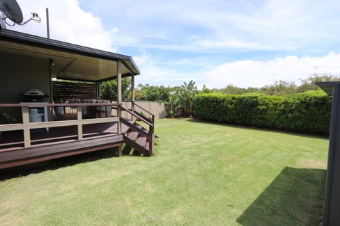 61 Baratta Street, SOUTHPORT QLD 4215