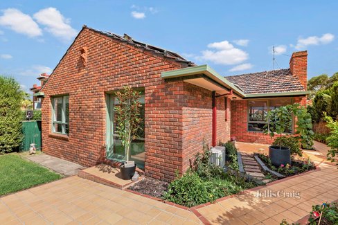 61 Fisher Parade Ascot Vale 3032