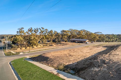 61 Ireland Street Mckenzie Hill 3451