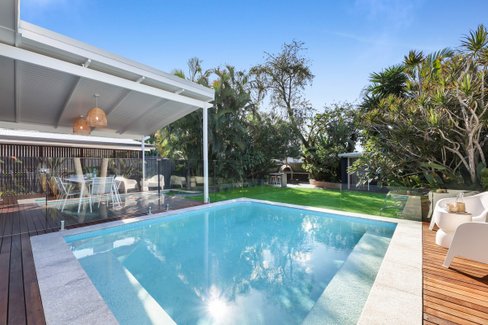 61 Manus Avenue, Palm Beach QLD 4221