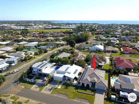 61 Royal Drive, KAWUNGAN QLD 4655