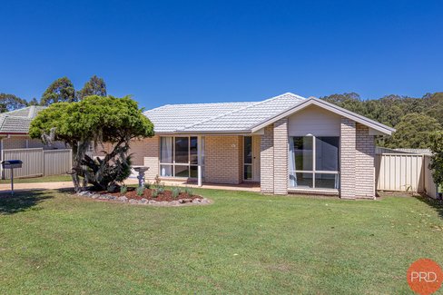 61 Streeton Drive, METFORD NSW 2323