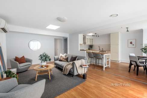 6 1 Victoria Place Richmond 3121
