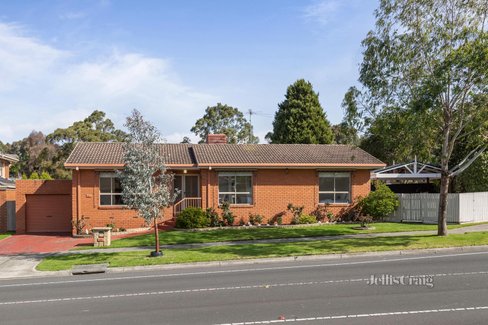61 Whalley Drive Wheelers Hill 3150