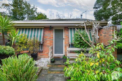 6/10 Simpson Street, BLACK HILL
