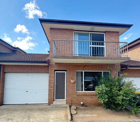 6/104 Hoxton Park Road, LIVERPOOL NSW 2170