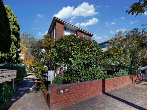 6/114-116 Riversdale Road Hawthorn 3122