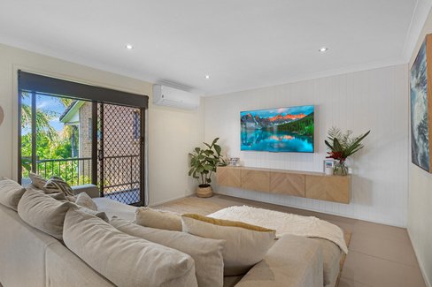 6/13 Christina Court, Mermaid Waters QLD 4218