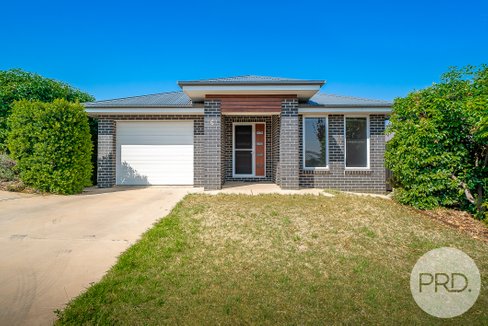 6/15 Murndal Place, BOURKELANDS NSW 2650