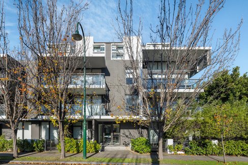 6/153 Beach Street Port Melbourne 3207