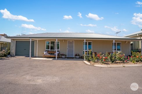 6/16A Emmett Street, GOLDEN SQUARE VIC 3555