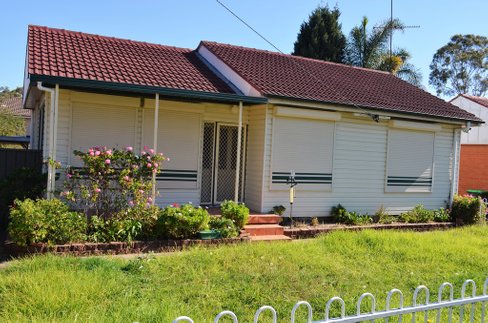 62 Atchison Road, MACQUARIE FIELDS NSW 2564