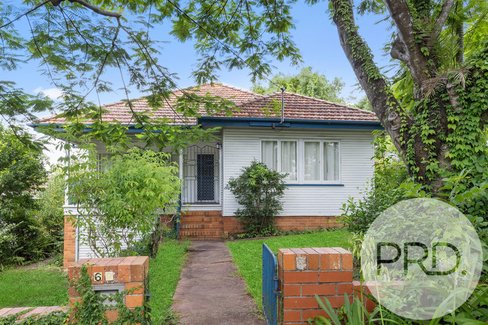62 Cooksley Street, HAMILTON QLD 4007