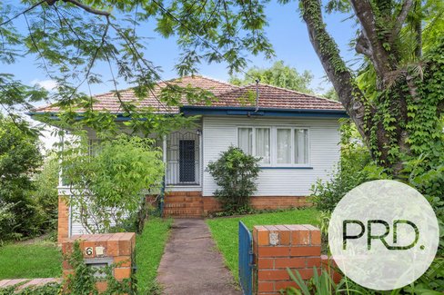 62 Cooksley Street, HAMILTON QLD 4007