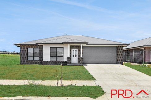 62 Evesham Circuit, TAMWORTH NSW 2340