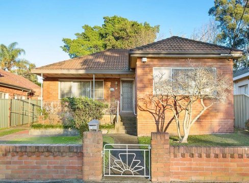 62 Harslett Crescent, BEVERLEY PARK NSW 2217