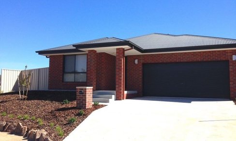 62 Lawson Circuit, LAVINGTON NSW 2641