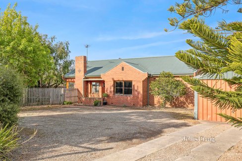 62 Shannon Avenue Geelong West 3218