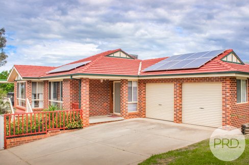 62 Simkin Crescent, WAGGA WAGGA NSW 2650