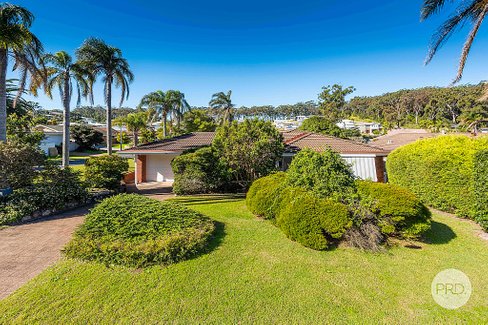 62 Spinnaker Way, CORLETTE NSW 2315