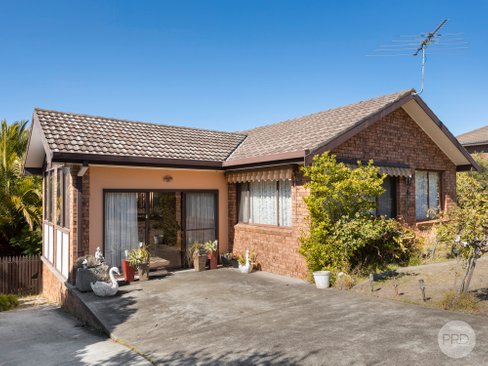 62 St Helens Street, LINDISFARNE TAS 7015