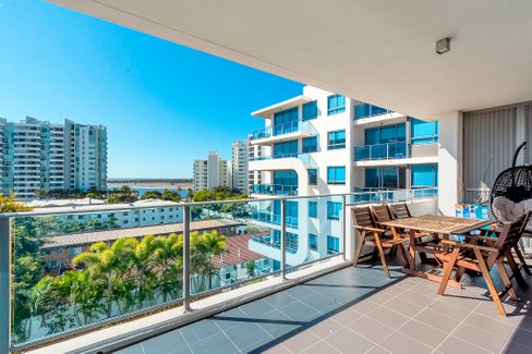 620/19 Imperial Parade, LABRADOR QLD 4215