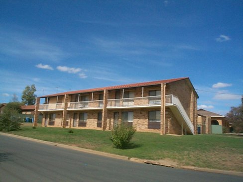 6/21 Nordlingen Drive, TOLLAND NSW 2650