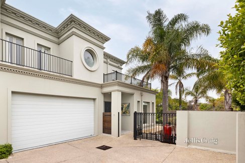 6 226A Kooyong Road Toorak 3142