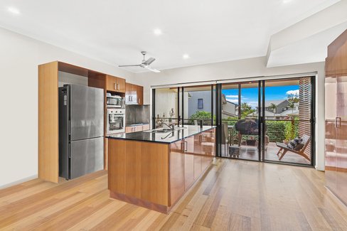 6/25 Abell Road, CANNONVALE QLD 4802