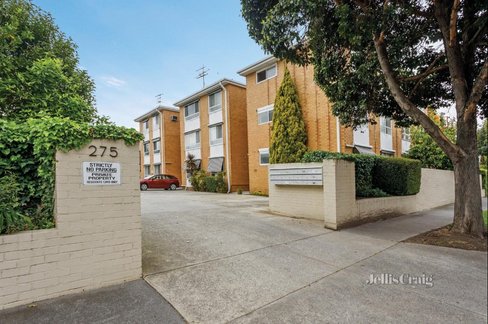 6/275 Burnley Street Richmond 3121