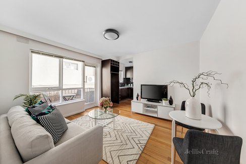 6/29 Charnwood Road St Kilda 3182