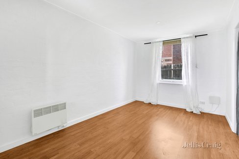 6/3 Allard Street Brunswick West 3055