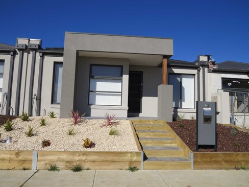 63 O'Shannassy Parade, Lucas VIC 3350