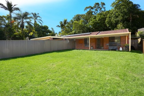 63 Renfrew Drive, HIGHLAND PARK QLD 4211
