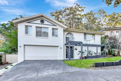 63 Spinnaker Way, CORLETTE NSW 2315