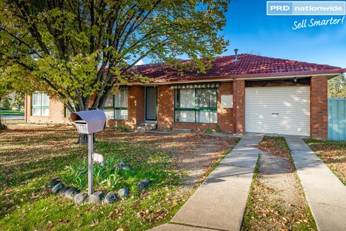 63 Undurra Drive, GLENFIELD PARK NSW 2650