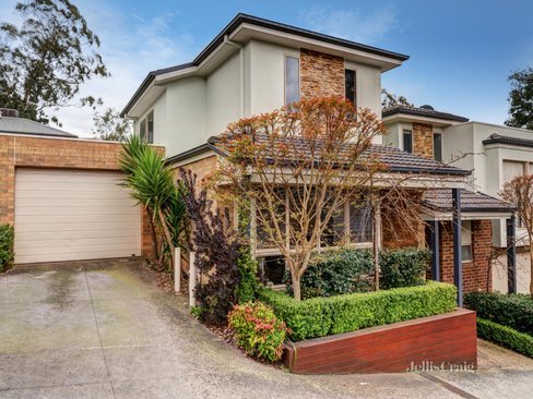 6 37 Wooddale Grove Donvale 3111