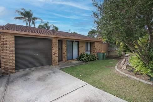 6/4-8 Cassandra Crescent, LABRADOR QLD 4215
