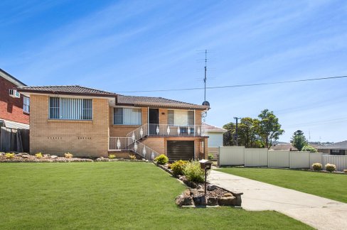 64 Beatus Street, UNANDERRA NSW 2526