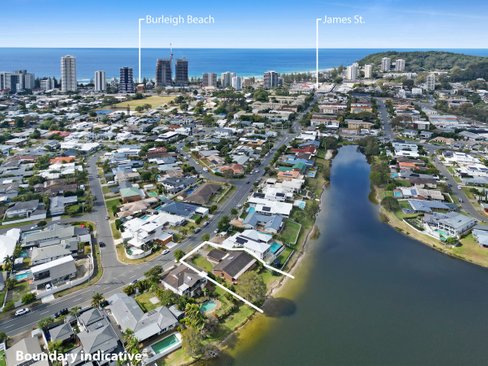 64 Burleigh Street, Burleigh Waters QLD 4220