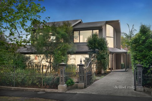 64 Central Park Road Malvern East 3145