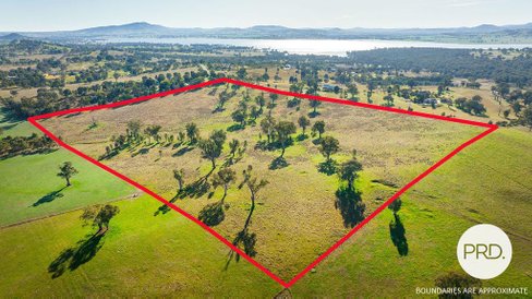 64 Jas Bell Drive, TABLE TOP