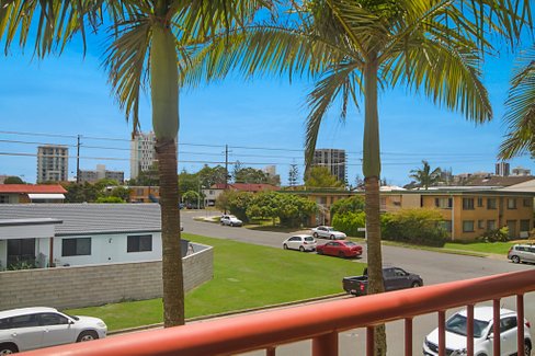 6/5-7 Ocean Street, COOLANGATTA QLD 4225
