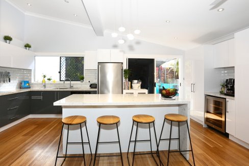 65 Kallaroo Crescent, ASHMORE QLD 4214