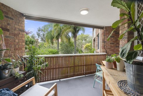 6/5 Rolan Court, PALM BEACH QLD 4221