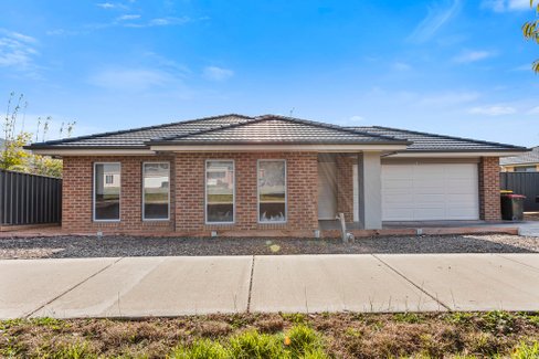 65 Waratah Road, HUNTLY VIC 3551