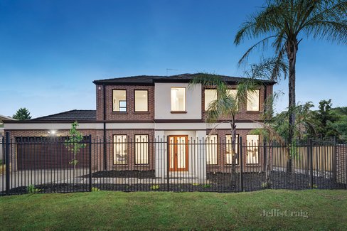 65 Woodhouse Road Donvale 3111