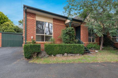 6/545 Main Road Eltham 3095