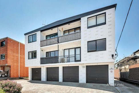 6 560 Pascoe Vale Road Pascoe Vale 3044