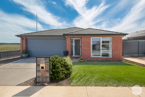 66 Daly Drive, LUCAS VIC 3350